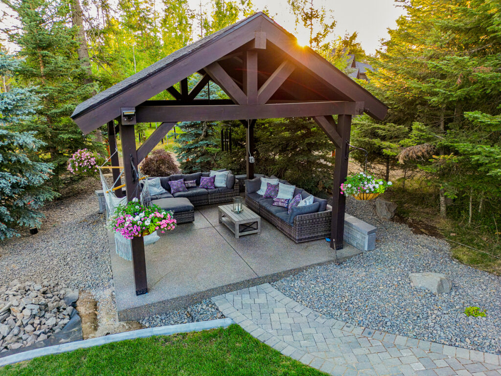 Deck and gazebo outdoor living spaces to match your house - 3 Brothers Decking